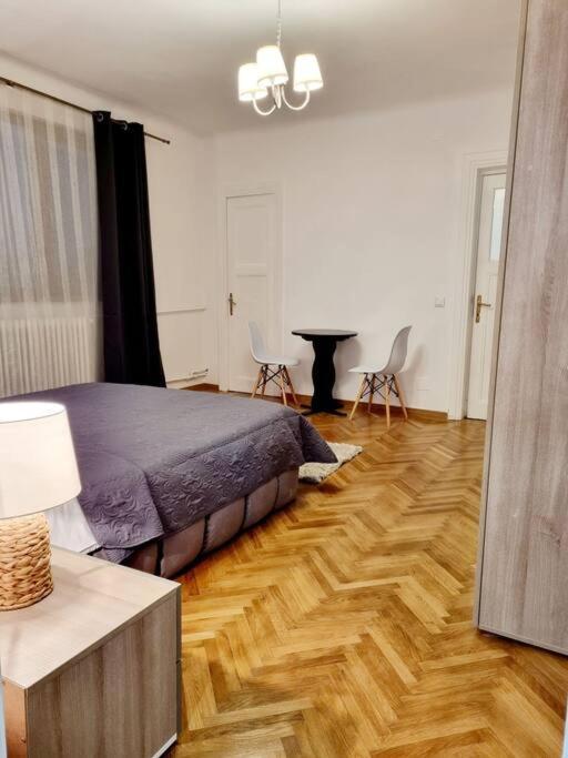 בוקרשט Cozy Apartment Near City Center מראה חיצוני תמונה