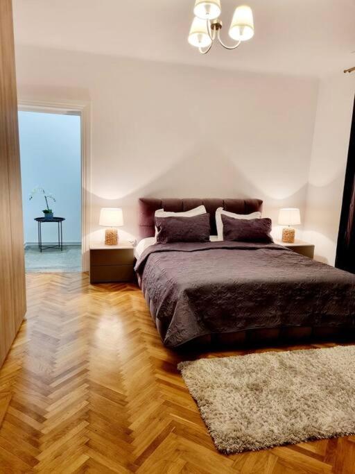 בוקרשט Cozy Apartment Near City Center מראה חיצוני תמונה